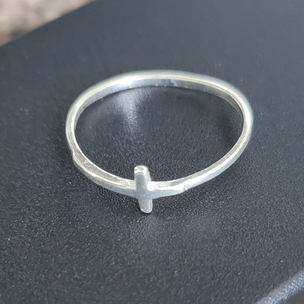 Cross Ring